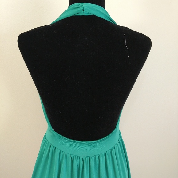 🆕SALE Emerald Halter Formal with front slits - Picture 5 of 6
